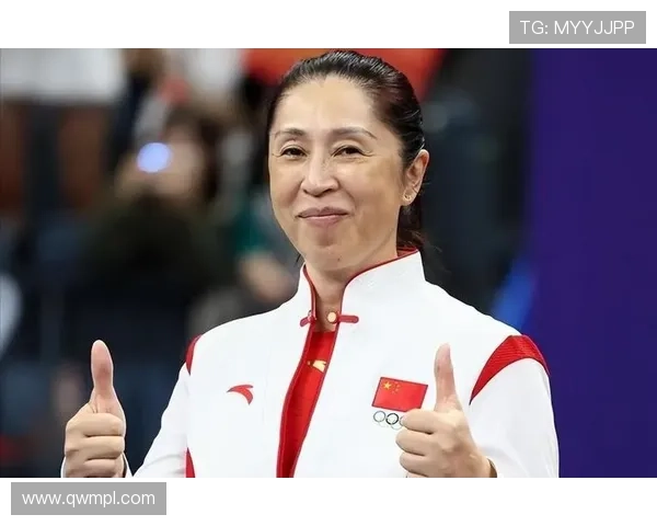 郑薇率队夺冠历尽艰辛赛后球员泪洒赛场真情流露共庆辉煌荣耀时刻